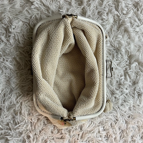 VINTAGE BEADED FLORAL BAG - Picture 3 of 4